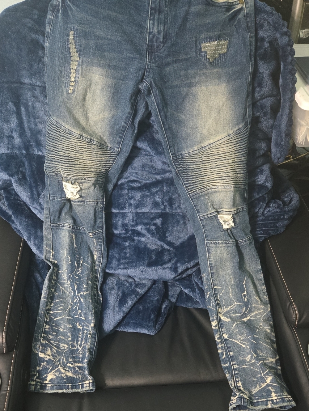 Reason Denim Jeans in Dark Blue Wash